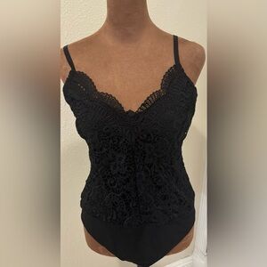 Iris Black Fabric Detail